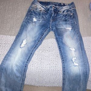Size 26 Mid-Rise Easy Boot Miss Me Jeans